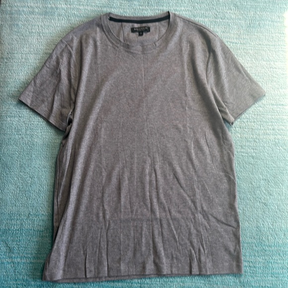 Banana Republic Luxury Touch Tee. Gray. Large. NWOT - Picture 1 of 3
